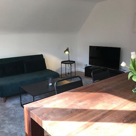 Apartment Frankfurt, Top Renoviert, 65Qm Dg Бергиш-Гладбах Экстерьер фото